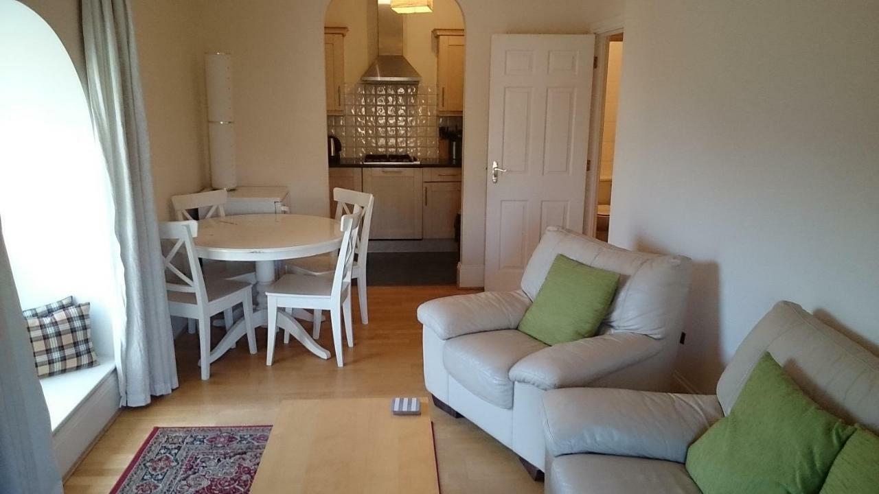 Princess Park Manor Shared Luxury Guest house